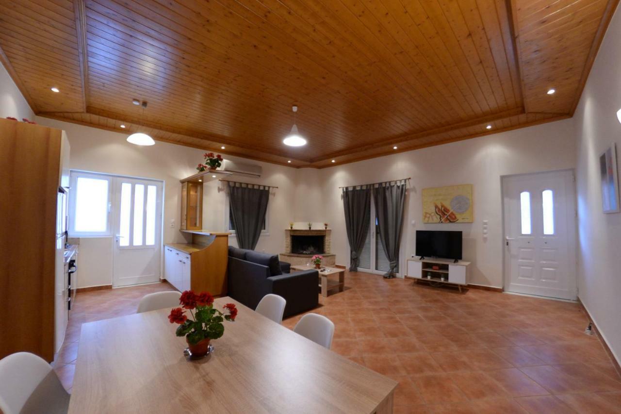 Patras Cozy Lodge Екстер'єр фото