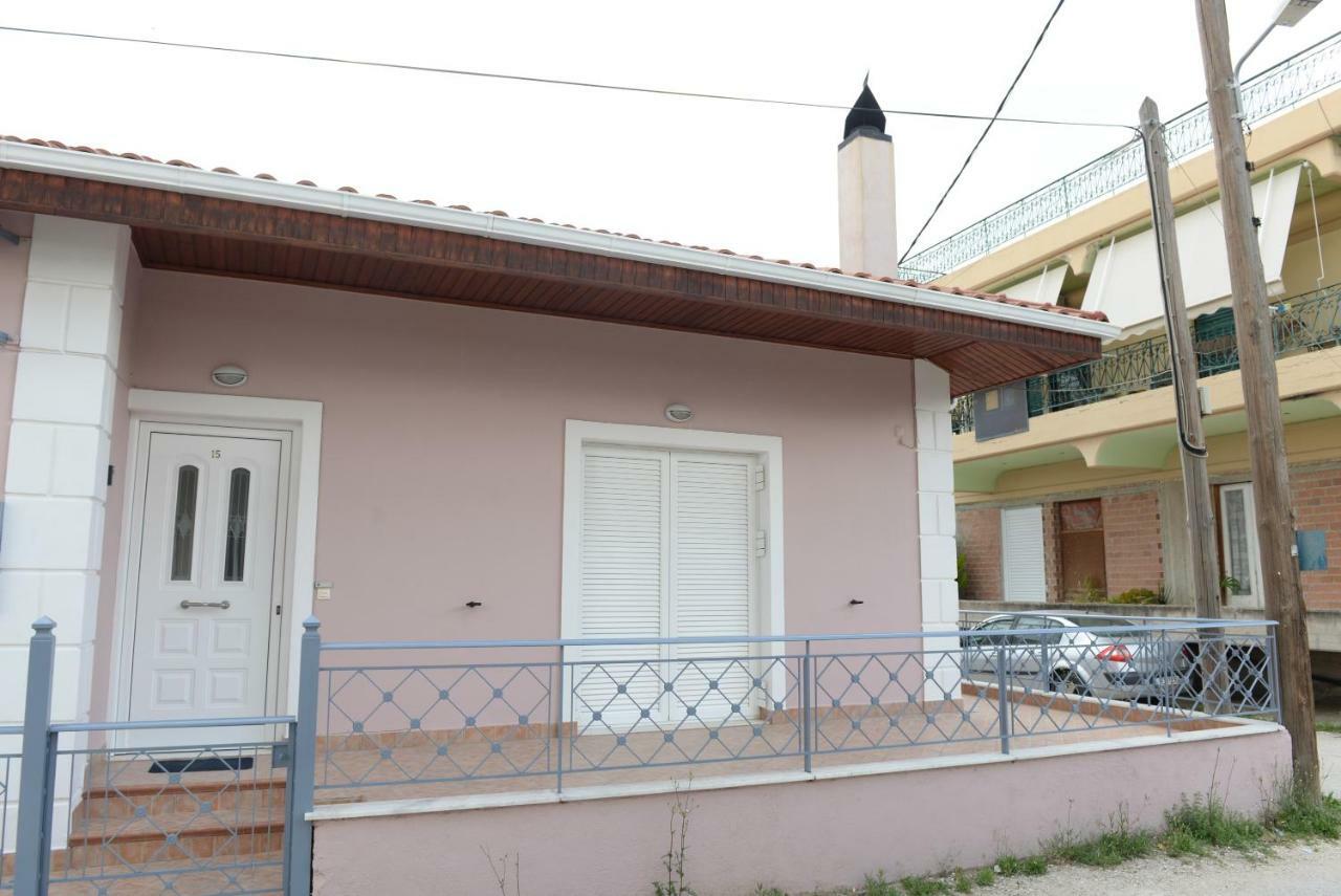 Patras Cozy Lodge Екстер'єр фото